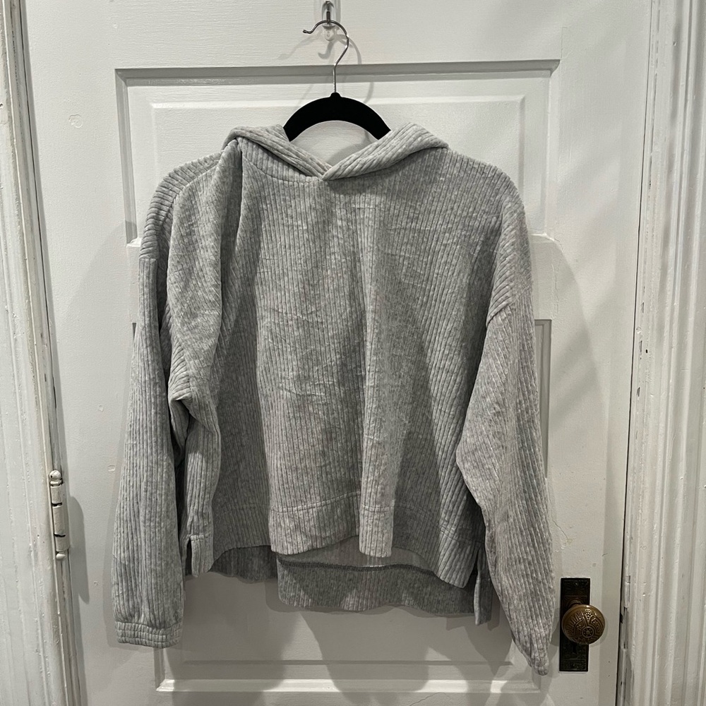 Aerie Light Gray Ribbed Cropped Hoodie
